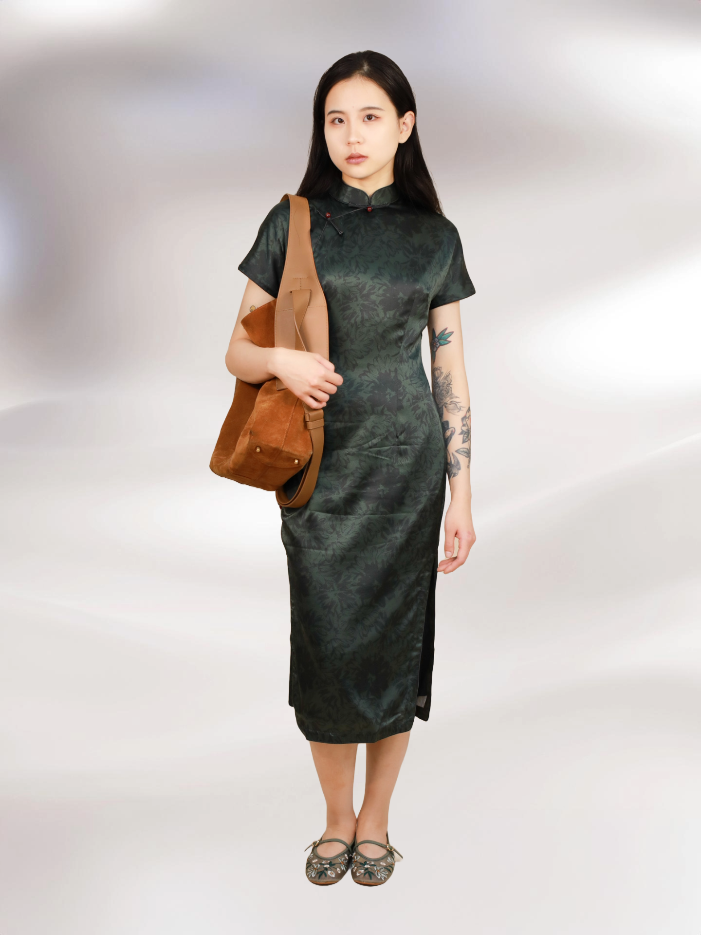 Deep Green Jacquard Knee-Length Short-Sleeve Silk Qipao 祁祁綠錦